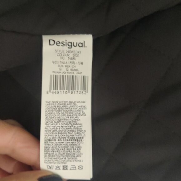 NWOT Desigual 2 in 1 jacket with hood - Picture 8 of 8